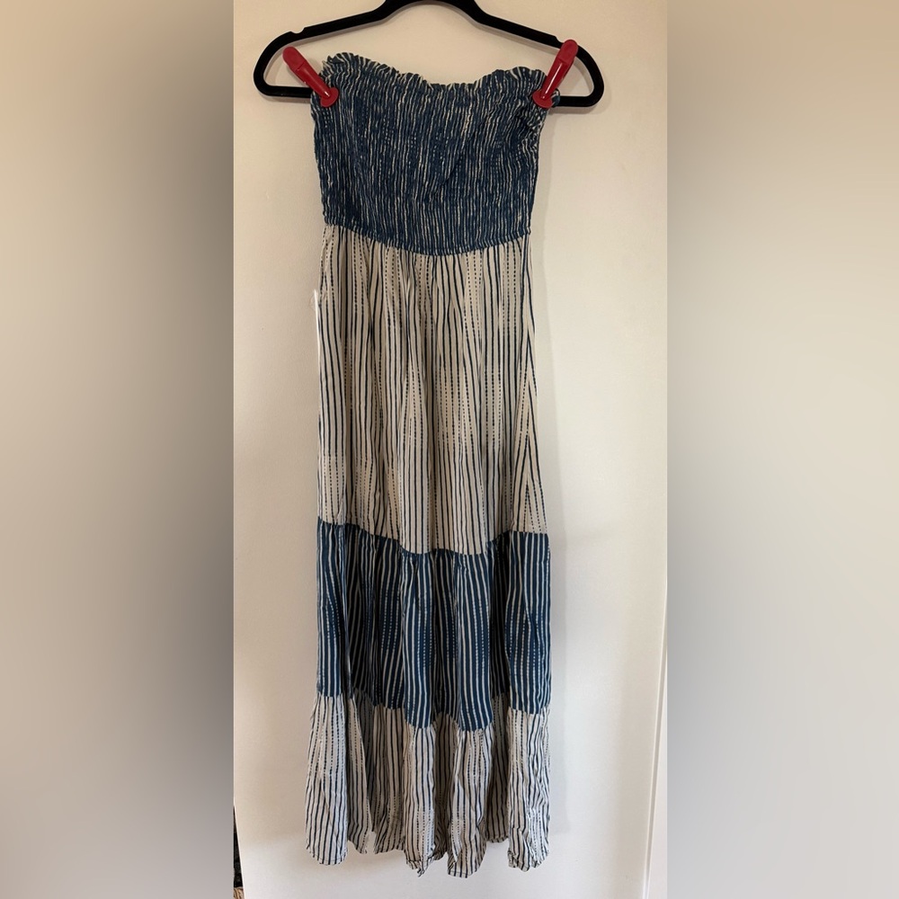 Jessica Simpson Navy and Cream Maxi dress
